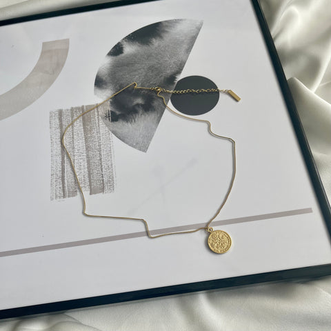 Necklace Elizabeth Coin gold