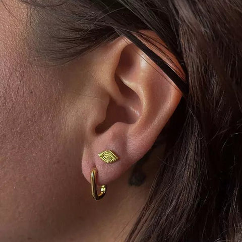 Oorbellen Minimalist square goud - Studio Mama