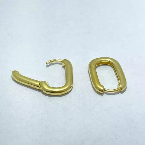 Oorbellen Minimalist square goud - Studio Mama